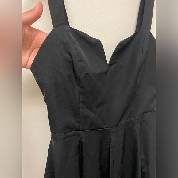 Kimchi Blue Black Notch Front Fit and Flare Mini Holiday Dress Size 6 - Picture 3 of 9